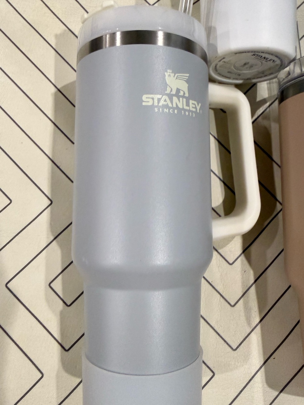 Bundle of Stanley 40oz Cups - Picture 4 of 15